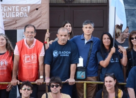 Paro y acto por la reincorporación del compañero Franco Casasola, en el Instituto D Ibarre de Rosario